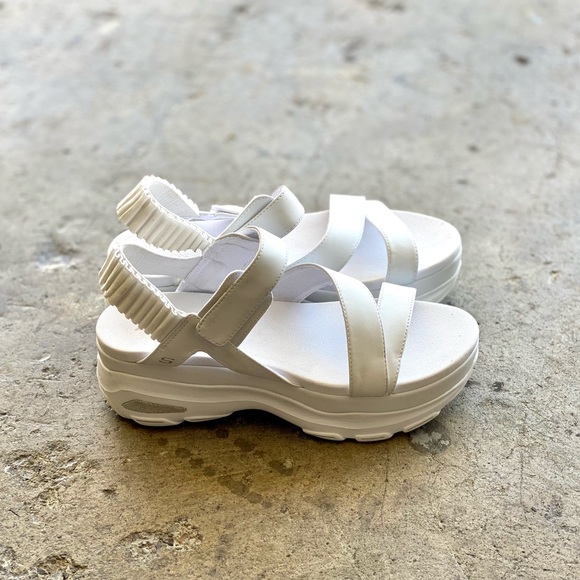 SOLD - Picture 4 of 8